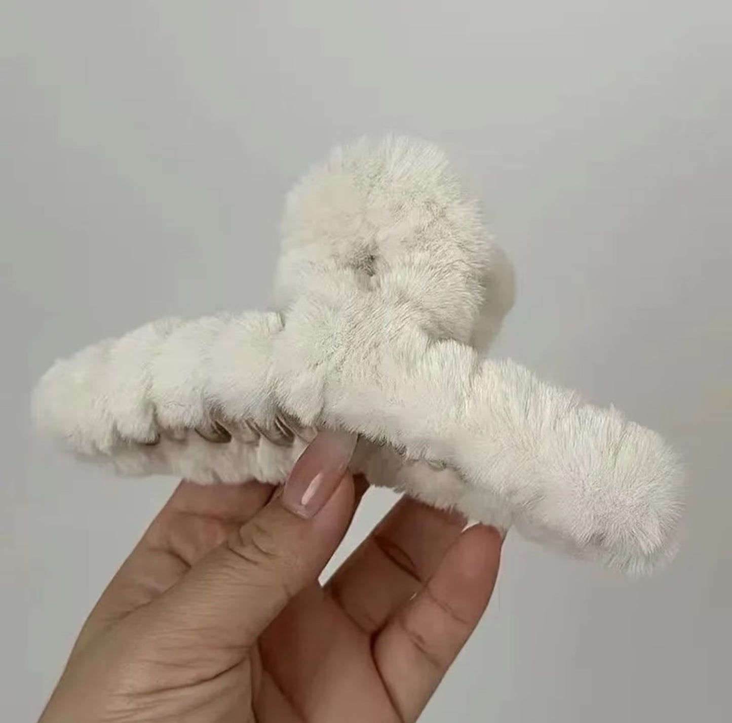 1 piece faux fur hair claw clip|hair clip|barrette|hair accessories