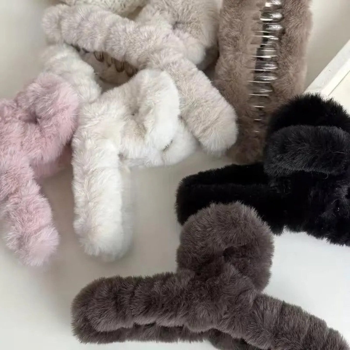 1 piece faux fur hair claw clip|hair clip|barrette|hair accessories